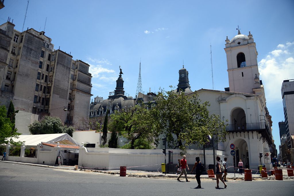 12 El Cabildo From The Side Plaza de Mayo Buenos Aires